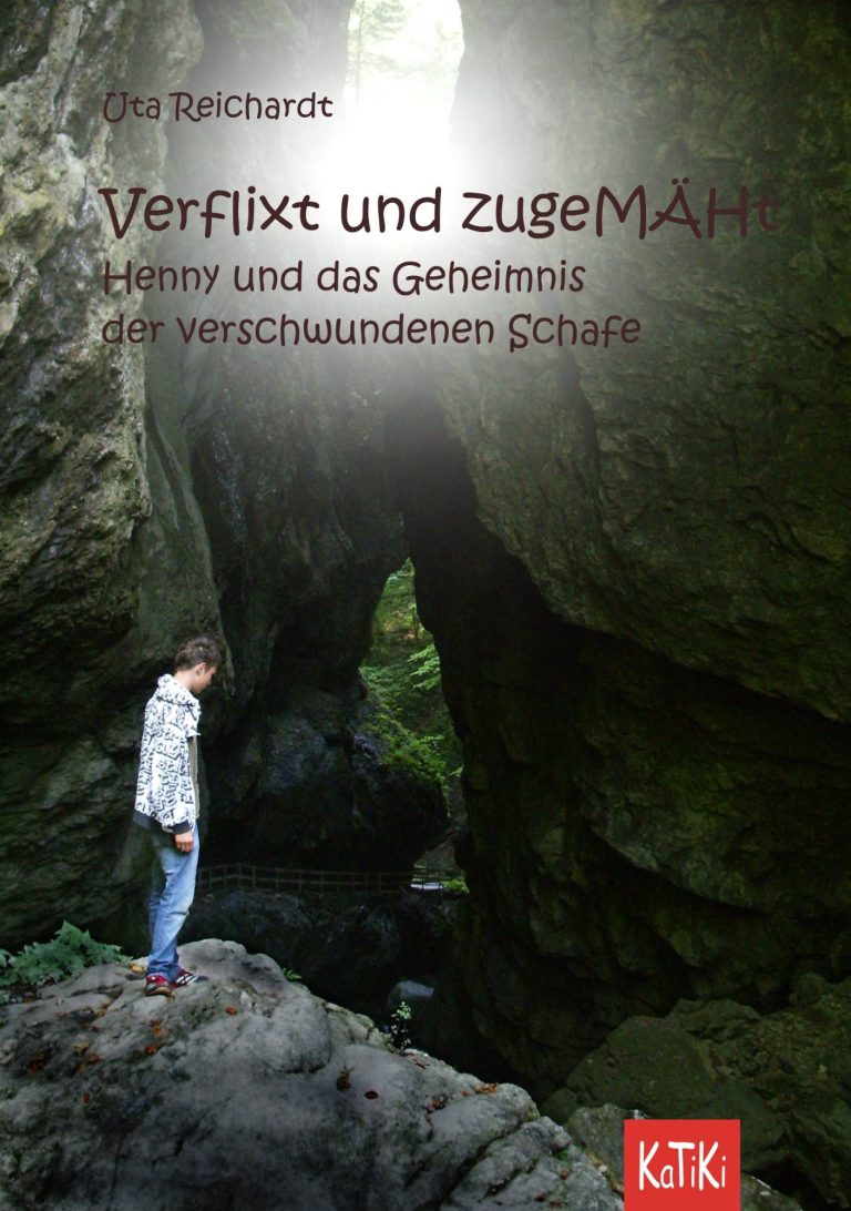 Buchcover Verflixt und zugeMÄHt - Henny und das Geheimnis der verschwundenen Schafe